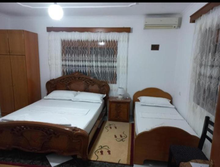 Guest House Bumbli 베라트 외부 사진