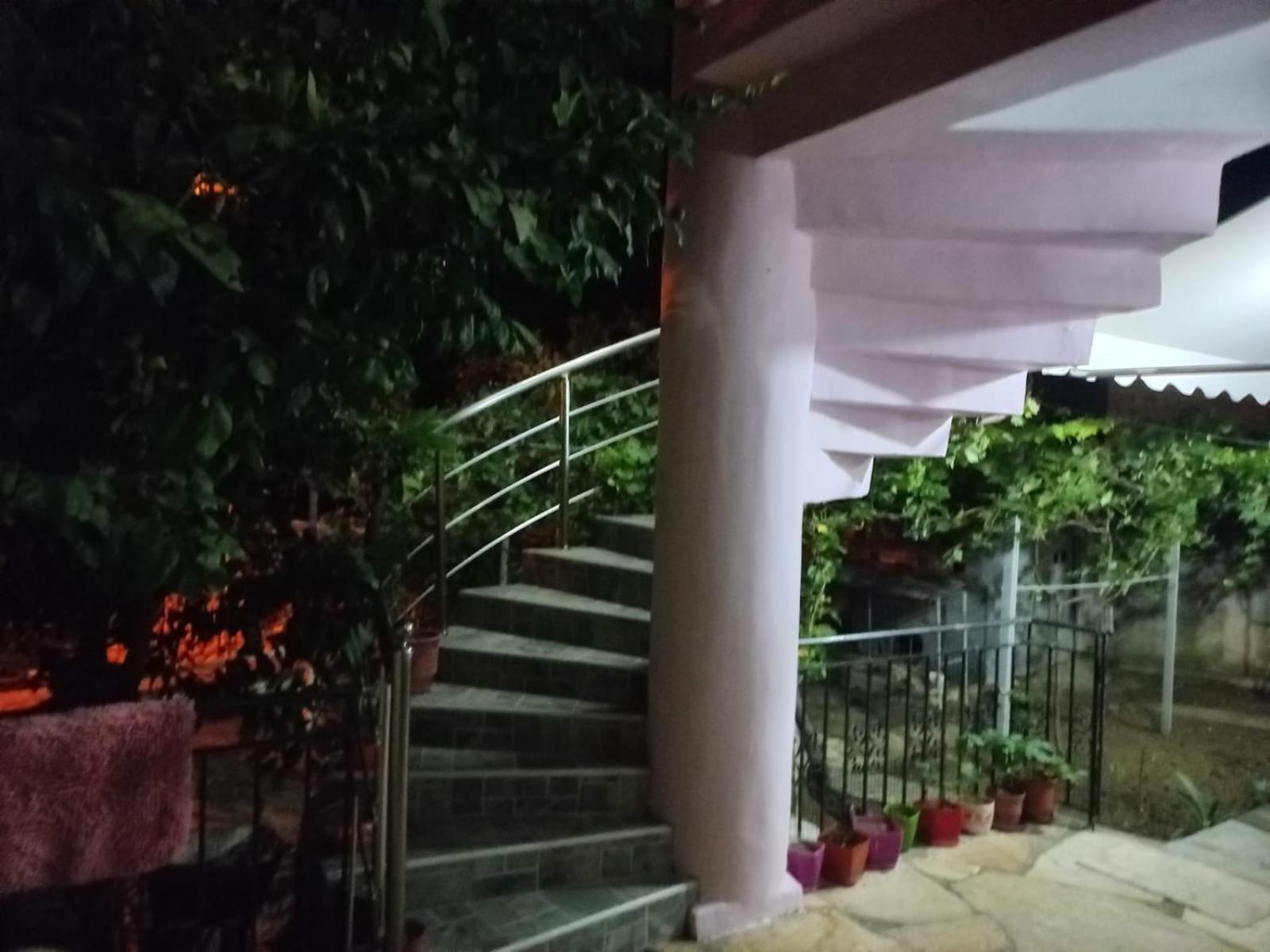 Guest House Bumbli 베라트 객실 사진